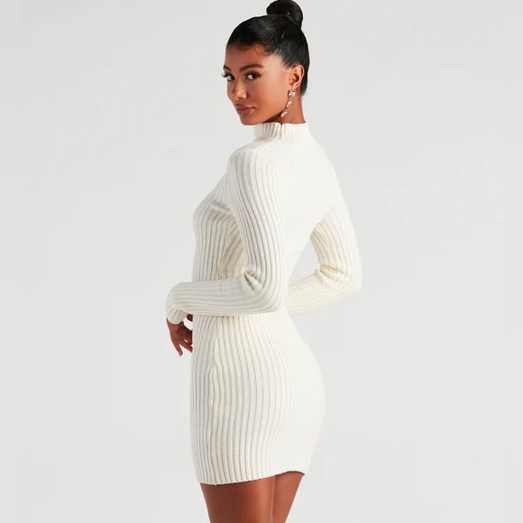 RARE ivory ribbed knit cut out long sleeve dress - Picture 2 of 4